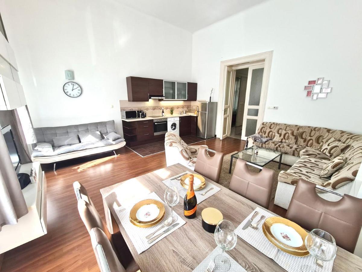 Ricky Apartment Budapest Extérieur photo